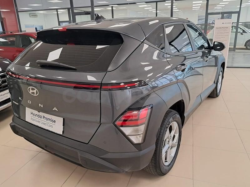 Usado Hyundai Kona 120 CV (88 kW) 2023 Gris / plata SUV
