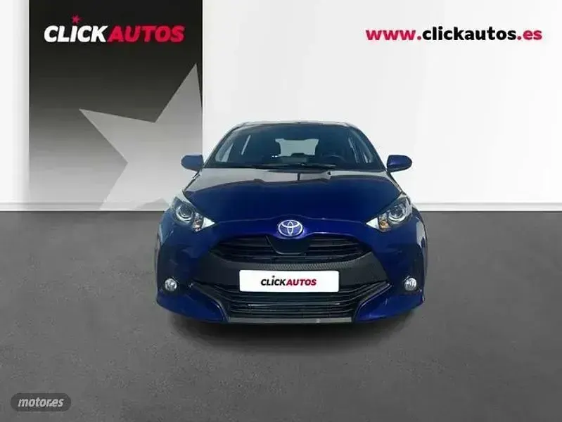 Usado Toyota Yaris Active 116 CV (85 kW) 2025 Azul Utilitario