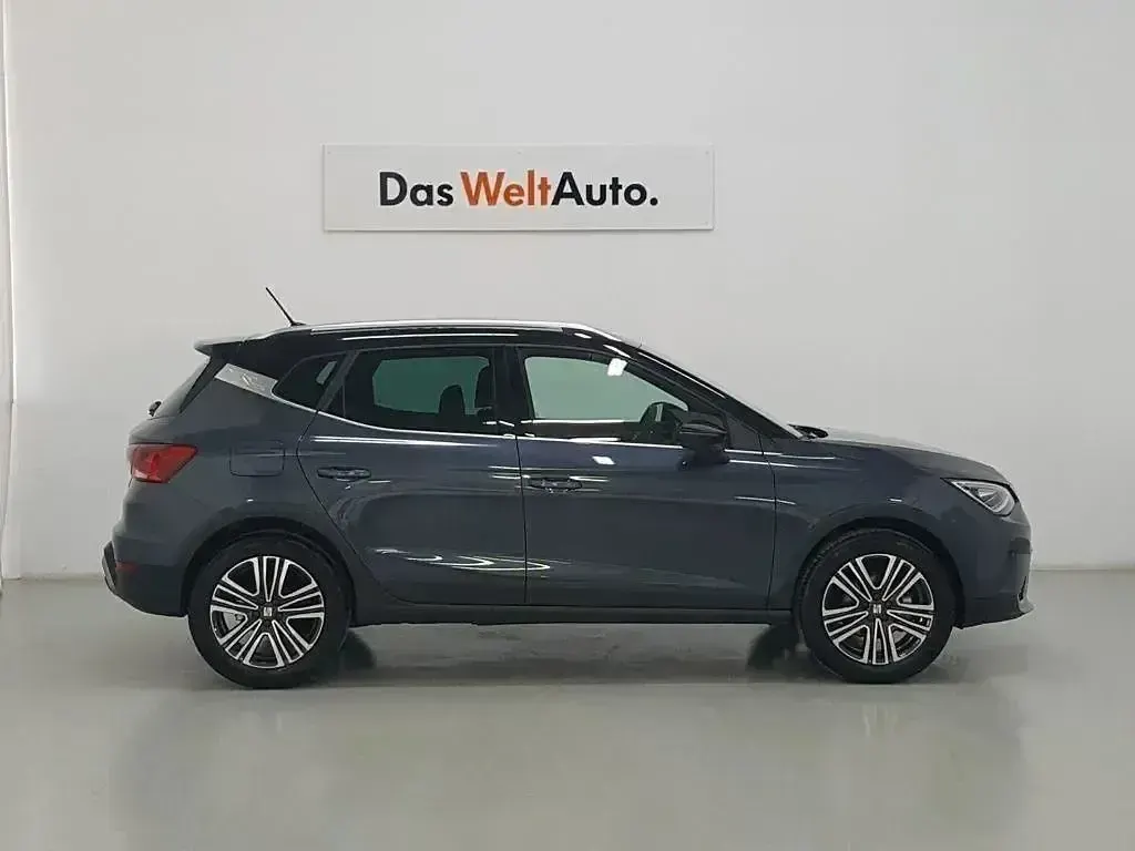 Usado Seat Arona FR 116 CV (85 kW) 2024 Gris SUV
