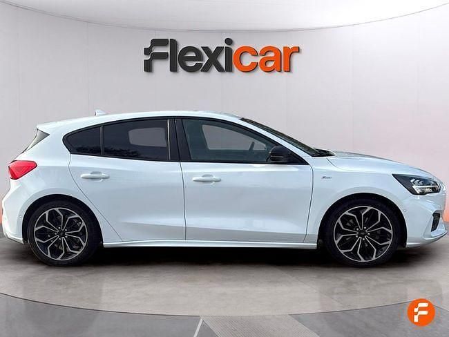 Usado Ford Focus ST-Line 125 CV (91 kW) 2018 Blanco Berlina