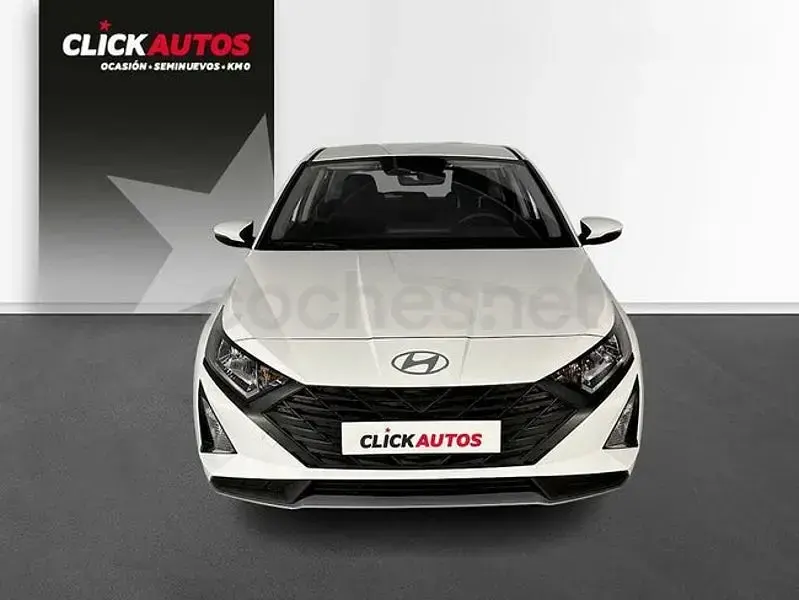 Usado Hyundai i20 84 CV (61 kW) 2024 Blanco Utilitario