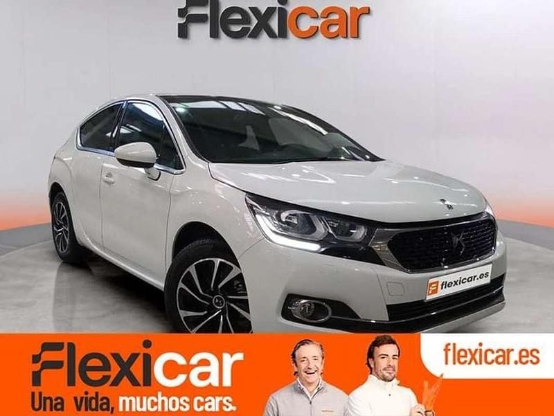 Blanco Usado 2017 DS Automobiles DS4 Utilitario | 12.490 € (Precio justo) - Imagen 1/4