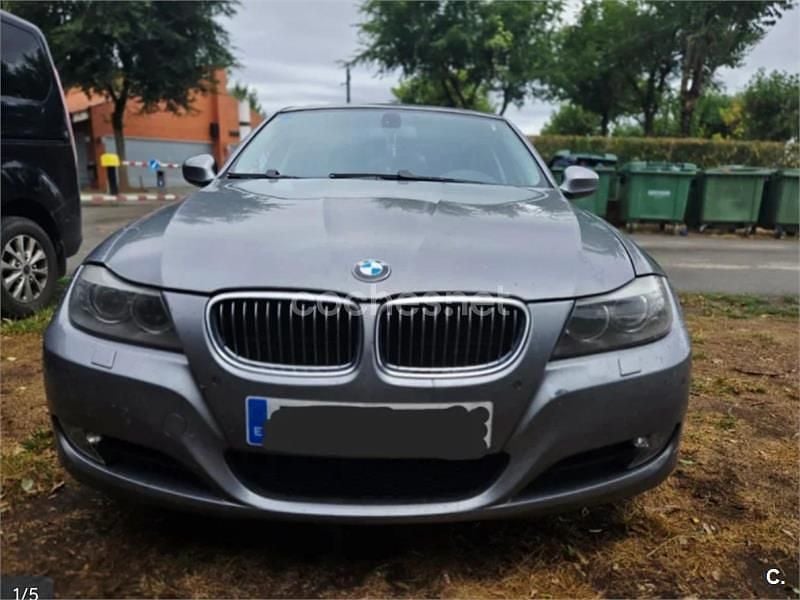 Usado BMW 318 143 CV (105 kW) 2009 Gris / plata Berlina