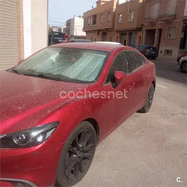 Usado Mazda 6 Luxury 175 CV (128 kW) 2015 Rojo Berlina