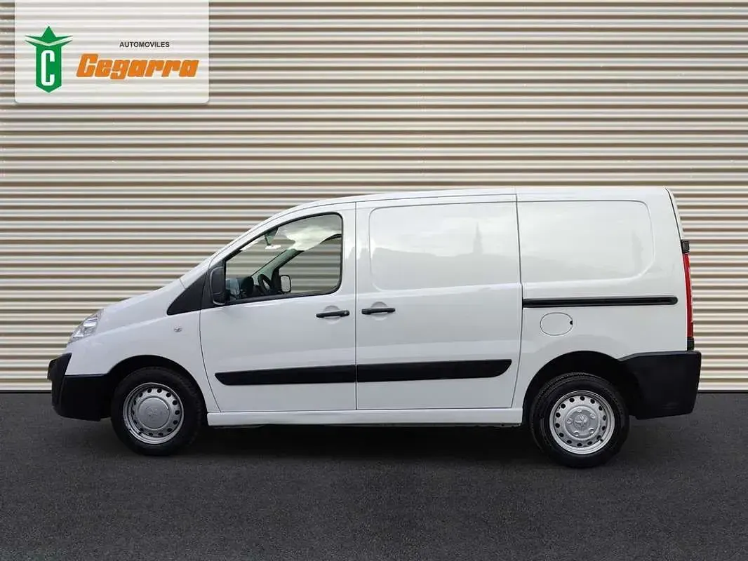 Usado Peugeot Expert 128 CV (94 kW) 2015 Blanco Van