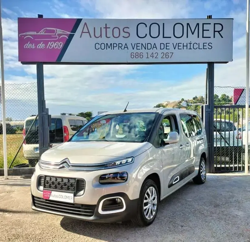 Usado Citroën Berlingo Feel 131 CV (96 kW) 2019 Beige Monovolumen