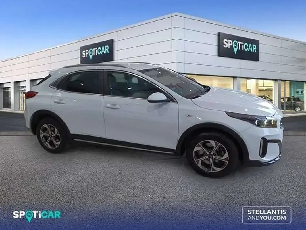 Usado Kia XCeed 101 CV (74 kW) 2024 Blanco SUV