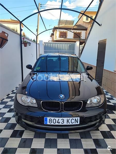Negro Usado 2009 BMW 118 Utilitario | 5349 € (Precio justo) - Imagen 1/1
