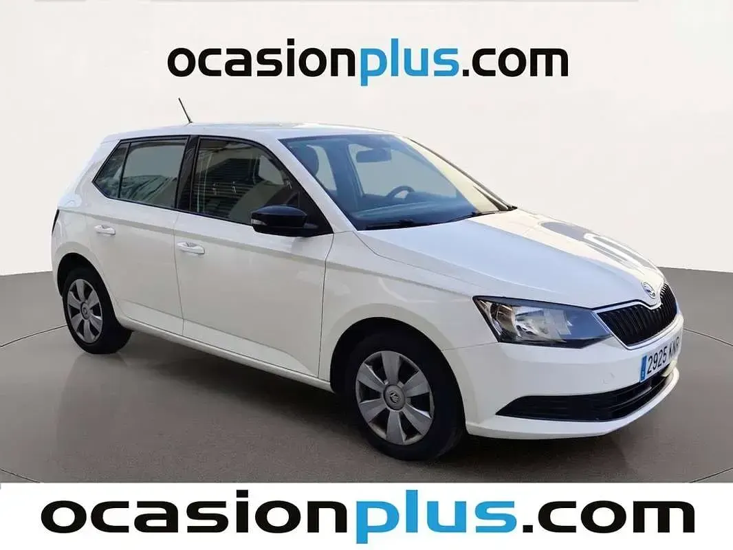 Usado Skoda Fabia Ambition 90 CV (66 kW) 2018 Gris Utilitario