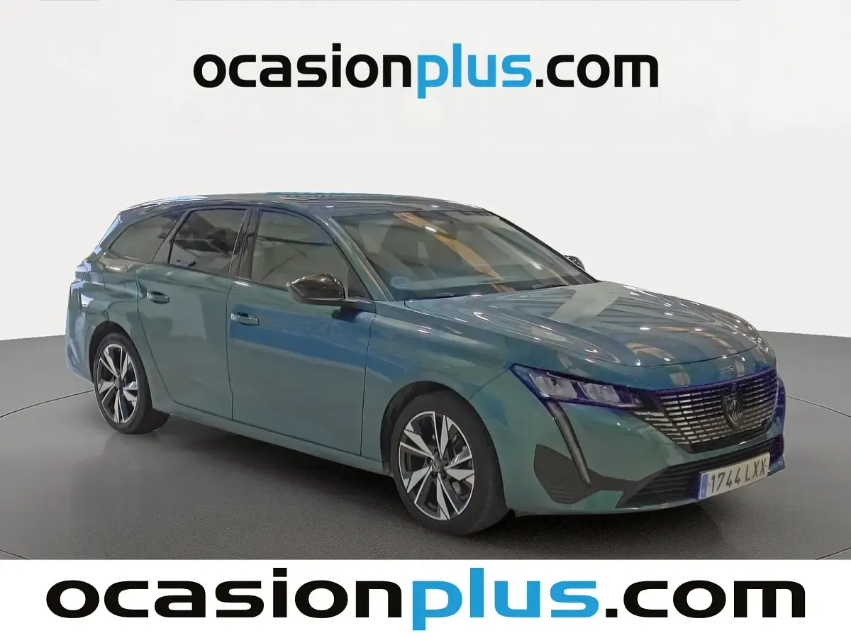 Usado Peugeot 308 SW Allure 131 CV (96 kW) 2022 Azul Familiar