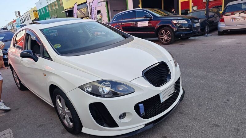 Blanco Usado 2008 Seat Leon Sport Berlina | 7900 € (Precio justo) - Imagen 1/4