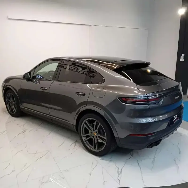 Usado Porsche Cayenne 462 CV (339 kW) 2019 Gris SUV