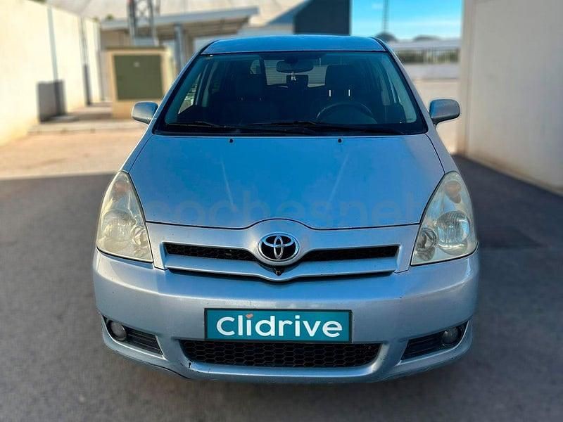 Usado Toyota Corolla Verso Sport 177 CV (130 kW) 2006 Gris / plata Monovolumen