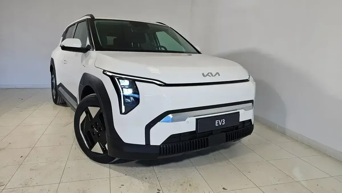 Usado Kia EV3 Earth 150 kW (204 CV) 2024 Gris SUV