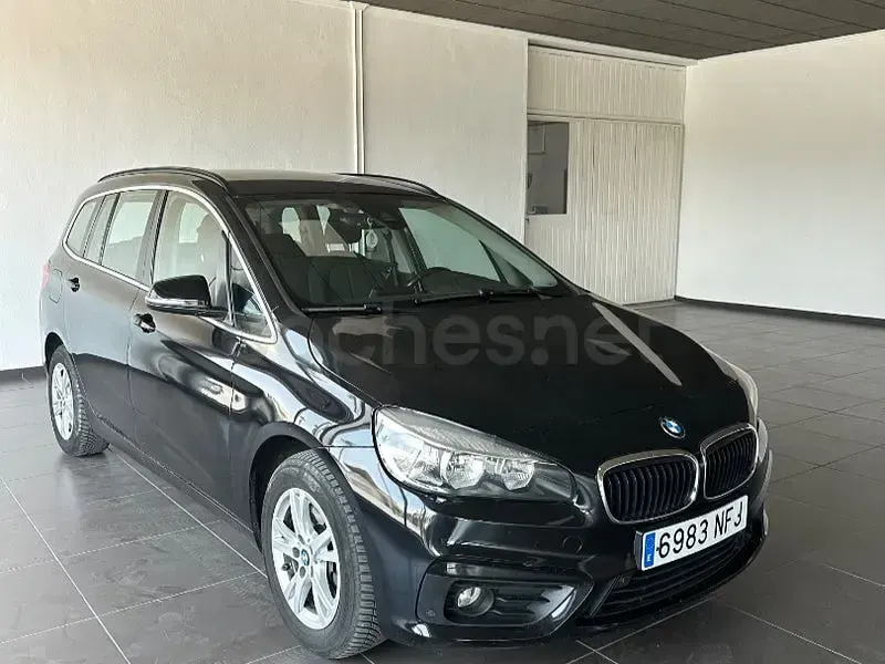 Usado BMW 218 150 CV (110 kW) 2016 Negro Familiar