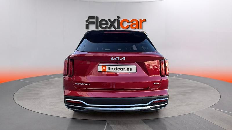 Usado Kia Sorento Plus 232 CV (170 kW) 2023 Rojo SUV