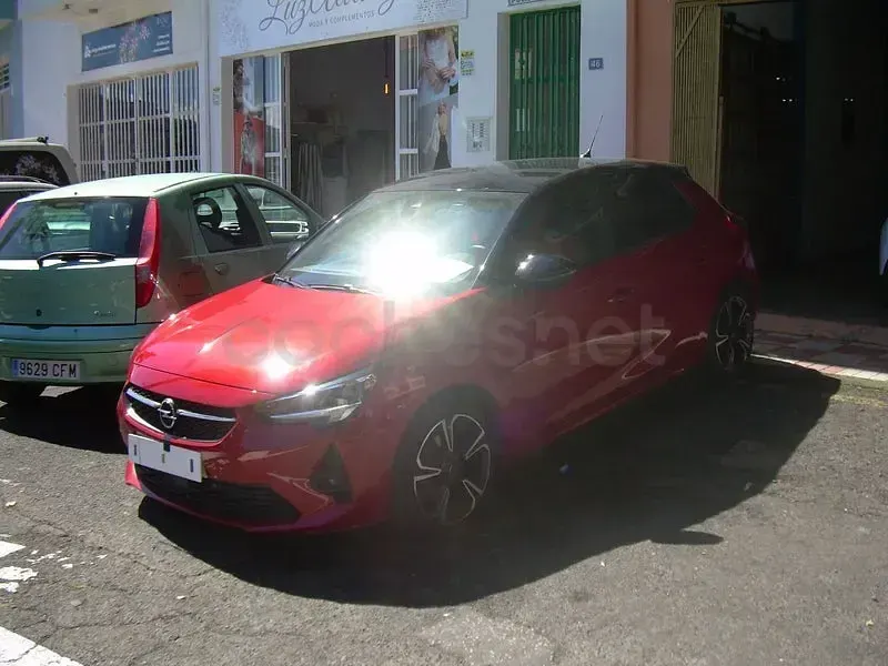 Usado Opel Corsa Elegance 100 CV (73 kW) 2023 Granate Utilitario