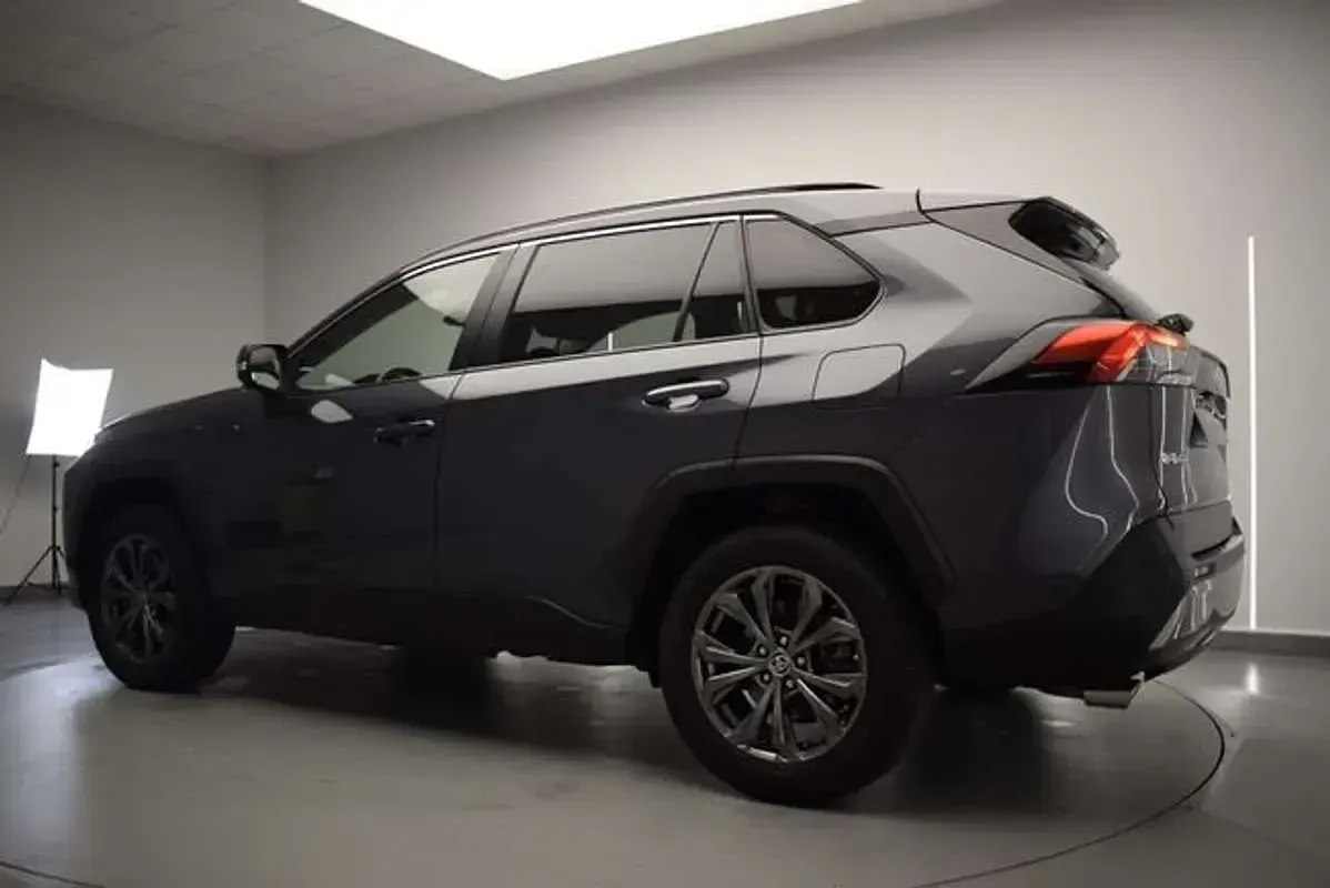 Usado Toyota RAV4 Hybrid Advance 218 CV (160 kW) 2022 Gris SUV