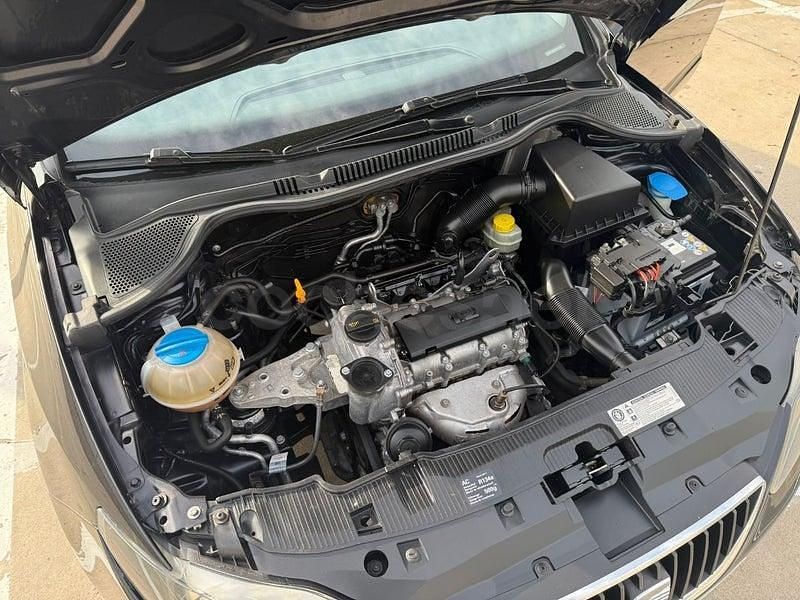 Usado Seat Ibiza SC 60 CV (44 kW) 2011 Negro Utilitario