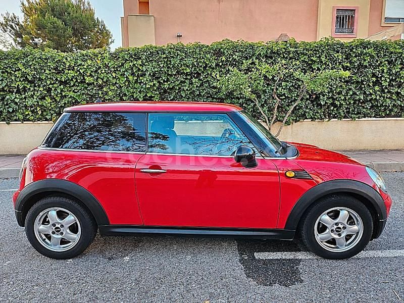 Usado Mini ONE 95 CV (69 kW) 2009 Rojo Utilitario