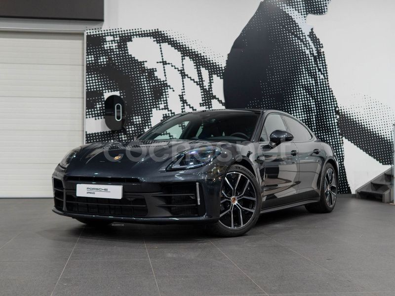 Gris / plata Usado 2024 Porsche Panamera Berlina | 130.900 € - Imagen 1/4