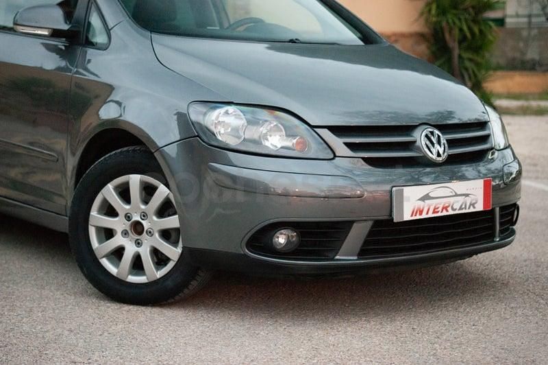 Usado VW Golf Plus Cross Highline 105 CV (77 kW) 2007 Gris / plata Monovolumen