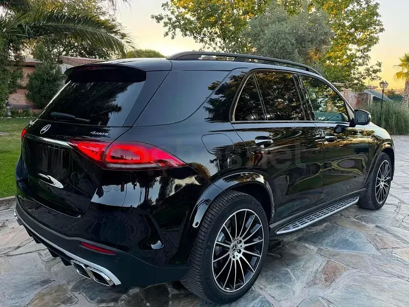 Usado Mercedes GLE300 272 CV (200 kW) 2022 Negro SUV