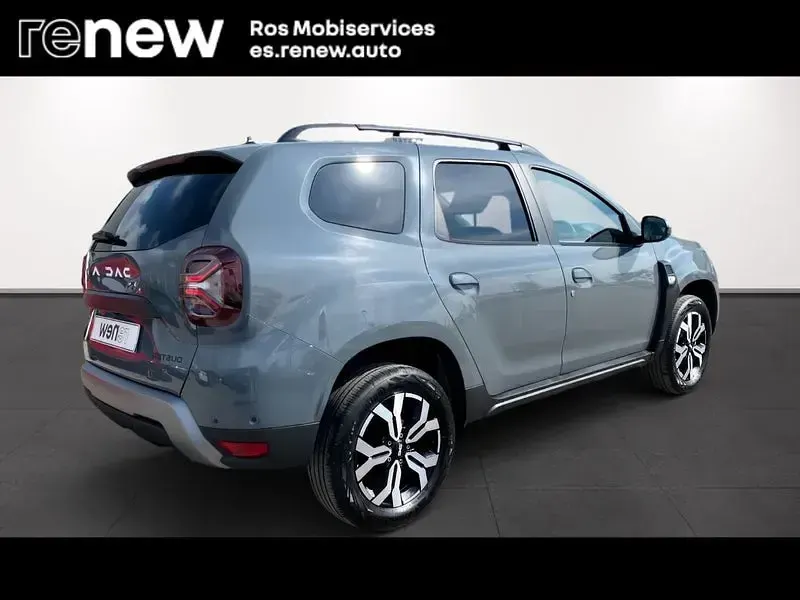 Usado Dacia Duster Journey 150 CV (110 kW) 2024 Gris / plata SUV
