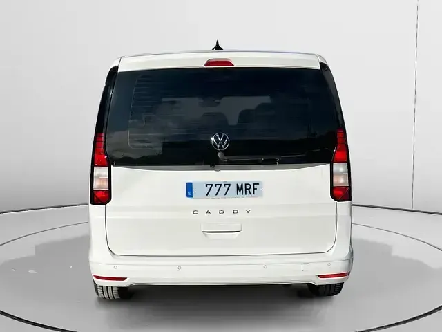 Usado VW Caddy 102 CV (75 kW) 2024 Blanco Monovolumen