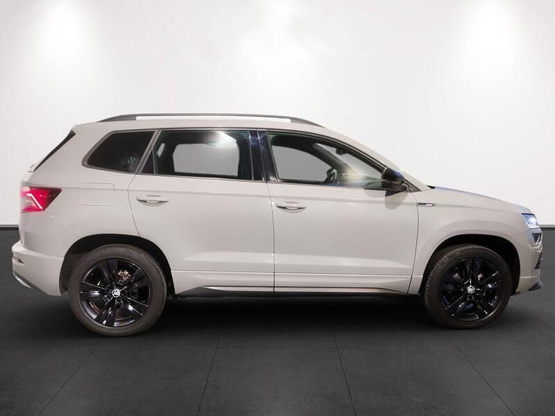 Usado Skoda Karoq SportLine 150 CV (110 kW) 2021 Gris SUV