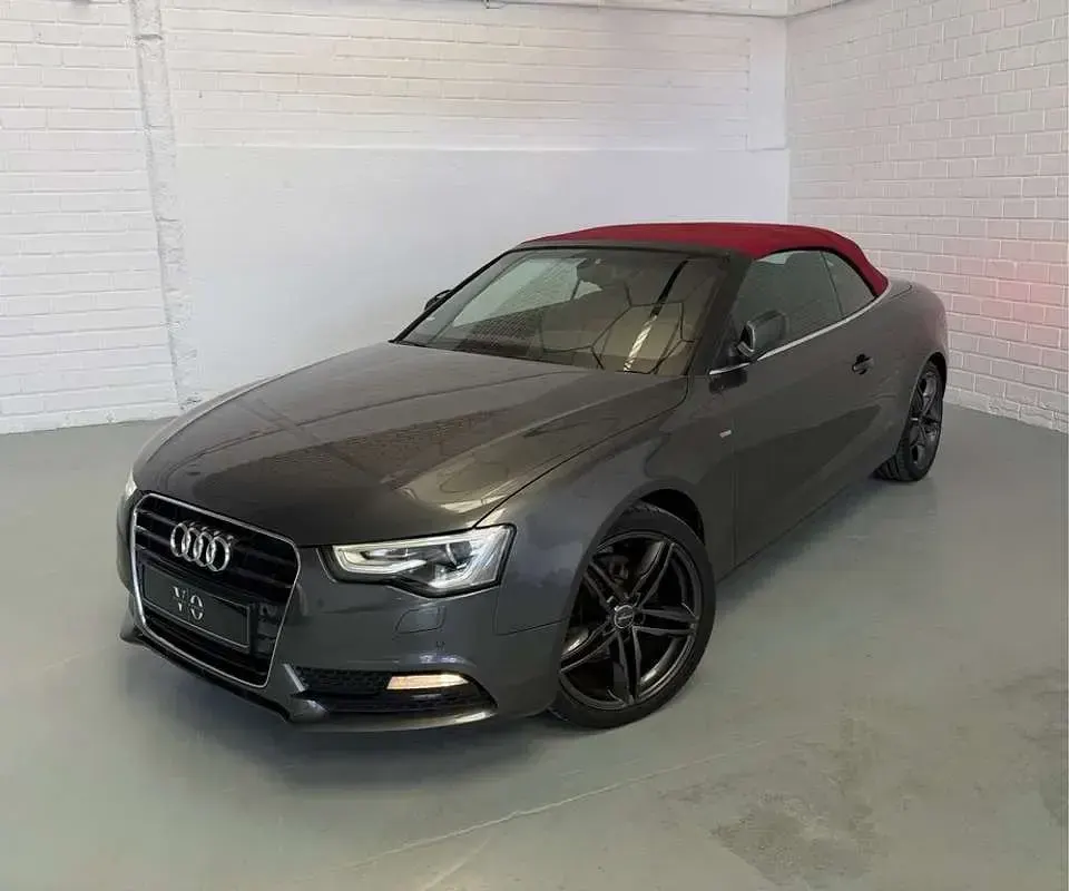 Usado Audi A5 Cabriolet 170 CV (125 kW) 2013 Gris Descapotable