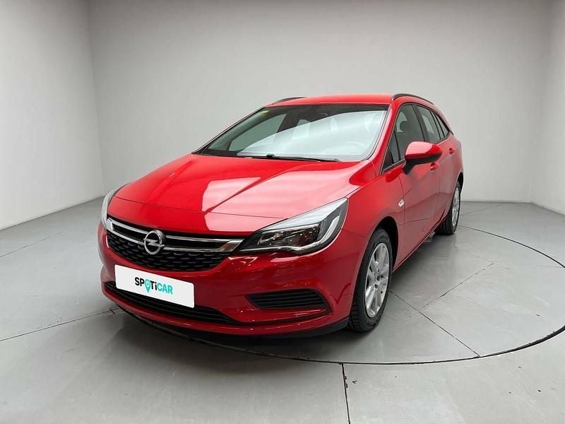 Granate Usado 2017 Opel Astra Selective Utilitario | 14.990 € (Caro) - Imagen 1/1