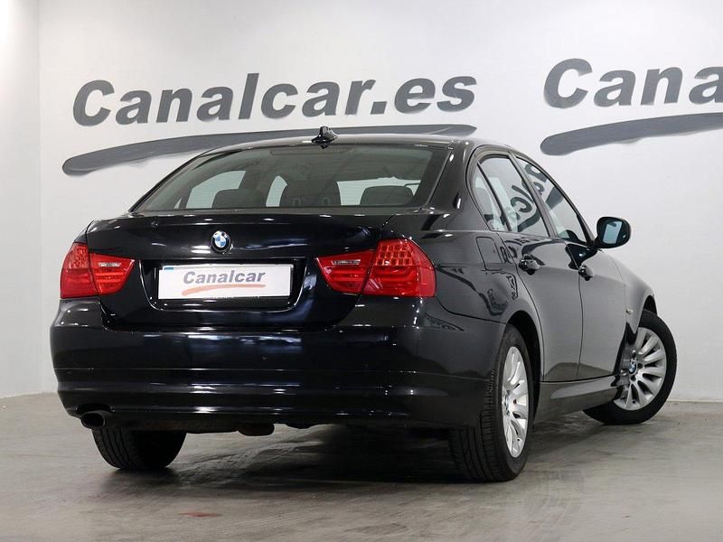 Usado BMW 318 143 CV (105 kW) 2009 Negro Berlina