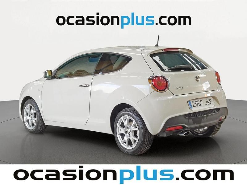 Usado Alfa Romeo MiTo Distinctive 85 CV (62 kW) 2015 Blanco Utilitario