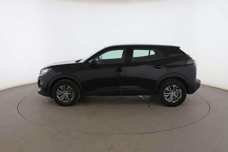 Usado Peugeot 2008 Active 111 CV (81 kW) 2021 Negro SUV