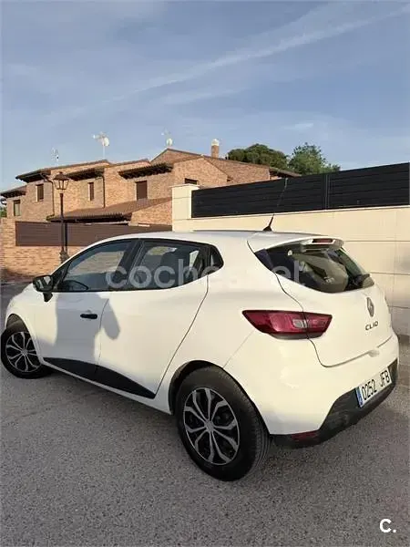 Usado Renault Clio IV Dynamique 90 CV (66 kW) 2016 Blanco Berlina