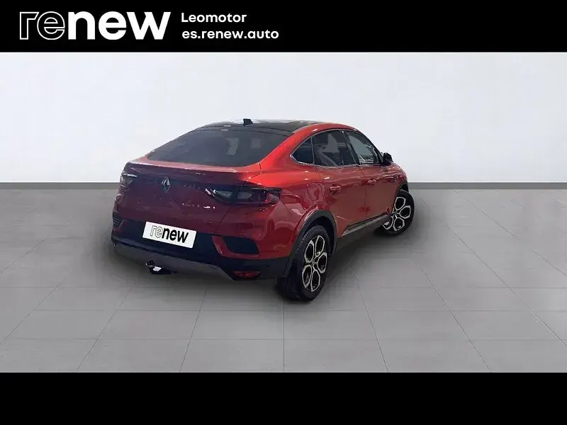 Usado Renault Arkana Techno 140 CV (102 kW) 2023 Rojo SUV