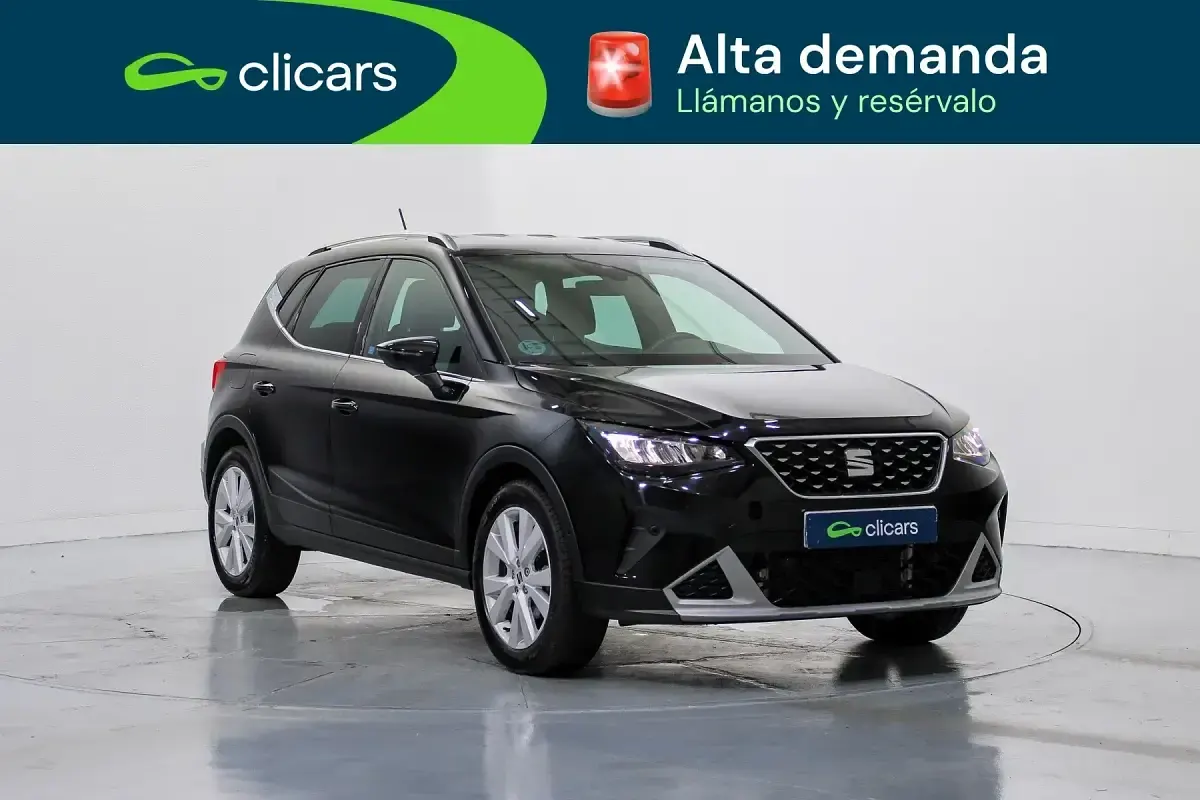 Usado Seat Arona Xperience 116 CV (85 kW) 2025 Negro SUV