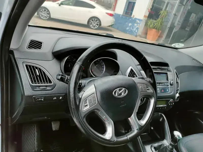 Usado Hyundai ix35 Classic 136 CV (100 kW) 2011 Blanco SUV