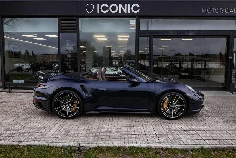Usado Porsche 992 650 CV (478 kW) 2020 Azul Descapotable