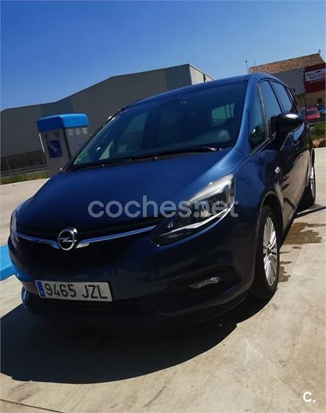 Usado Opel Zafira Family 140 CV (102 kW) 2017 Azul Monovolumen