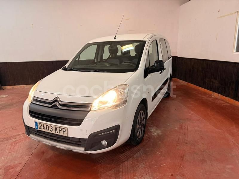 Blanco Usado 2018 Citroën Berlingo Shine Monovolumen | 8500 € (Super precio) - Imagen 1/4