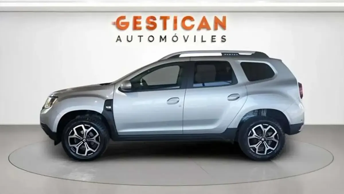 Usado Dacia Duster Prestige 131 CV (96 kW) 2021 Gris SUV