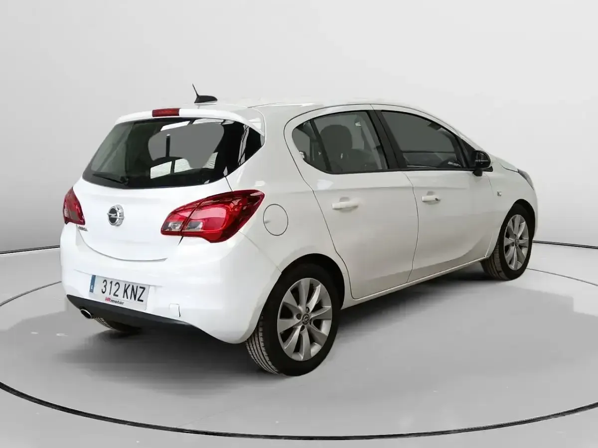 Usado Opel Corsa Selective 95 CV (69 kW) 2018 Blanco Utilitario