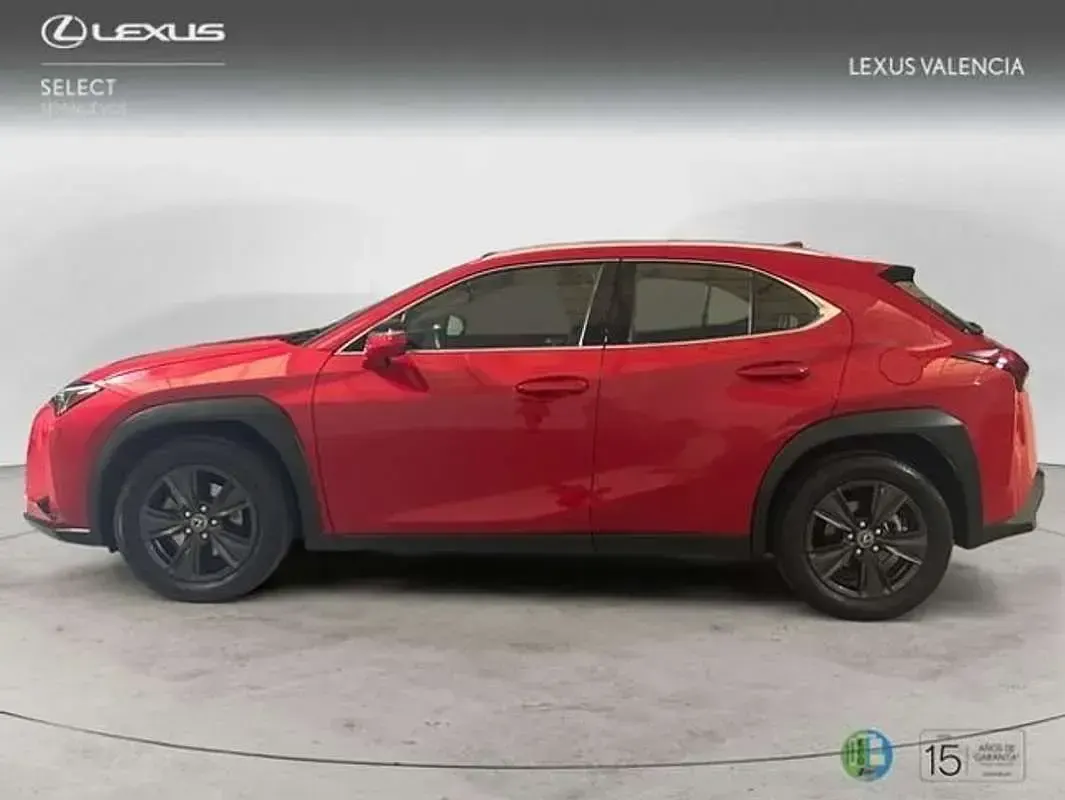 Usado Lexus UX 300h 199 CV (146 kW) 2026 Rojo SUV