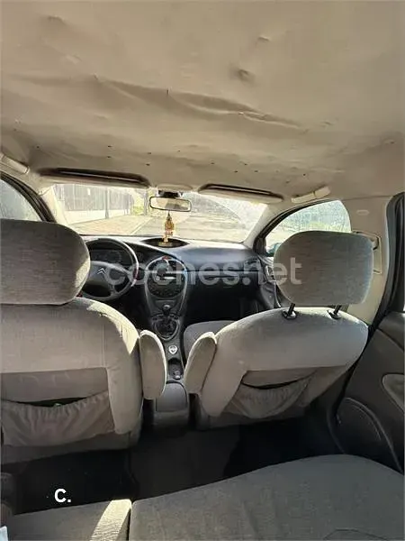 Begagnad Citroën C5 110 HK (80 kW) 2003 Grå Sedan