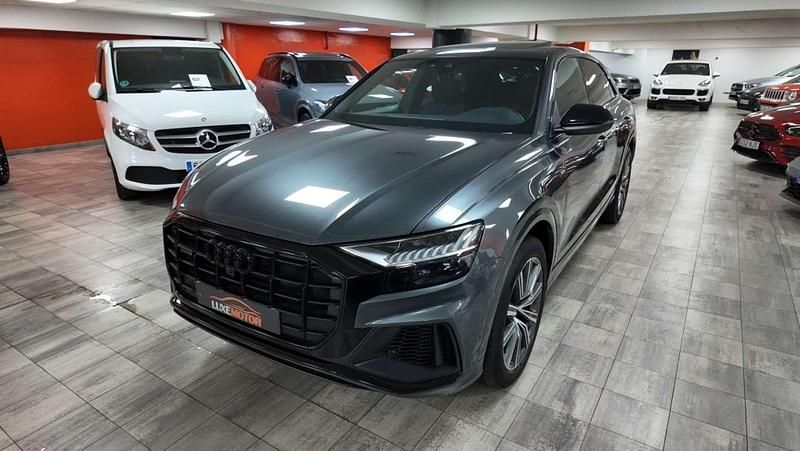 Gris Usado 2023 Audi Q8 S-line plus SUV | 65.990 € (Super precio) - Imagen 1/4