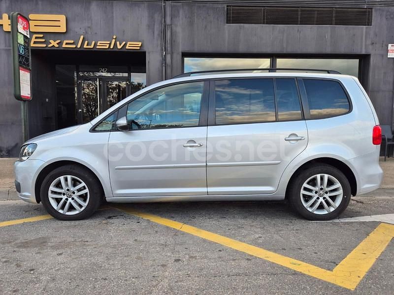 Gris / plata Usado 2011 VW Touran Advance Monovolumen | 6999 € (Precio justo) - Imagen 1/4