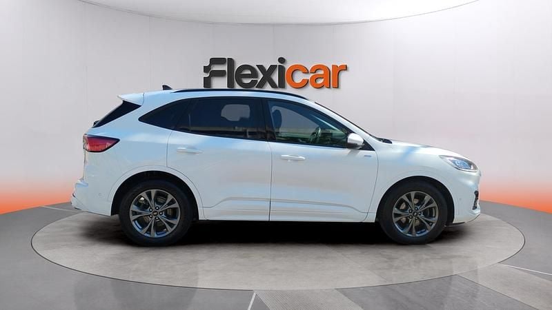 Usado Ford Kuga ST-Line 120 CV (88 kW) 2023 Blanco SUV
