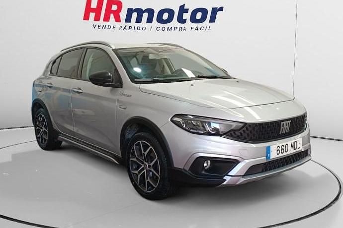 Usado 2023 Fiat Tipo Cross | 15.290 € (Precio justo) - Imagen 1/4